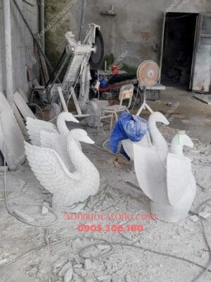 Tượng Con Công Bằng Đá 02