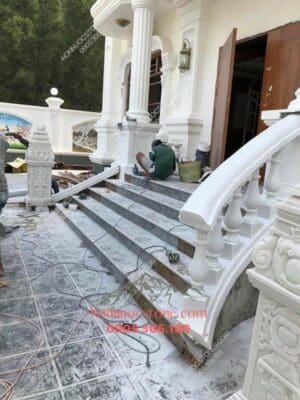 Cột Đá 09