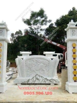 Cuốn Thư Bằng Đá 17