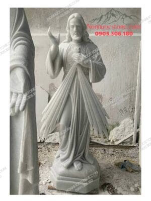 Tượng Chúa Lòng Thương Xót Bằng Đá 02