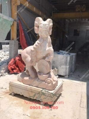 Tượng Con Dê Bằng Đá 18