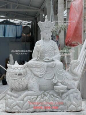 Tượng Phật Địa Tạng Cưỡi Linh Thú Đề Thính Bằng Đá 13