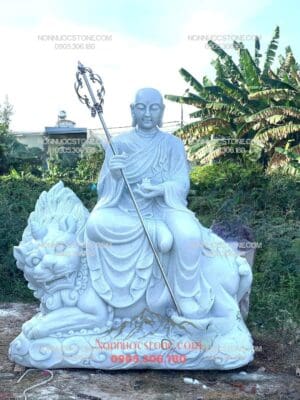 Tượng Phật Địa Tạng Cưỡi Linh Thú Đề Thính Bằng Đá 15