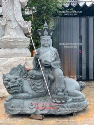 Tượng Phật Địa Tạng Cưỡi Linh Thú Đề Thính Bằng Đá 07