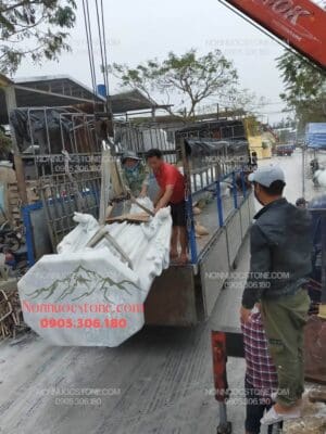 Tượng Đức Mẹ Ban Ơn Bằng Đá 17