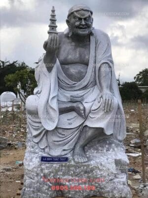 Tượng La Hán Bằng Đá 04