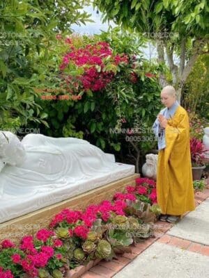 Tượng Phật Nhập Niết Bàn