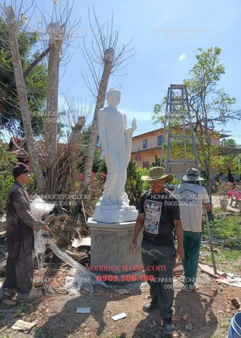 Tượng Phật Thích Ca Ban Phước Bằng Đá 18 1 Tượng Phật Thích Ca Ban Phước Bằng Đá 18