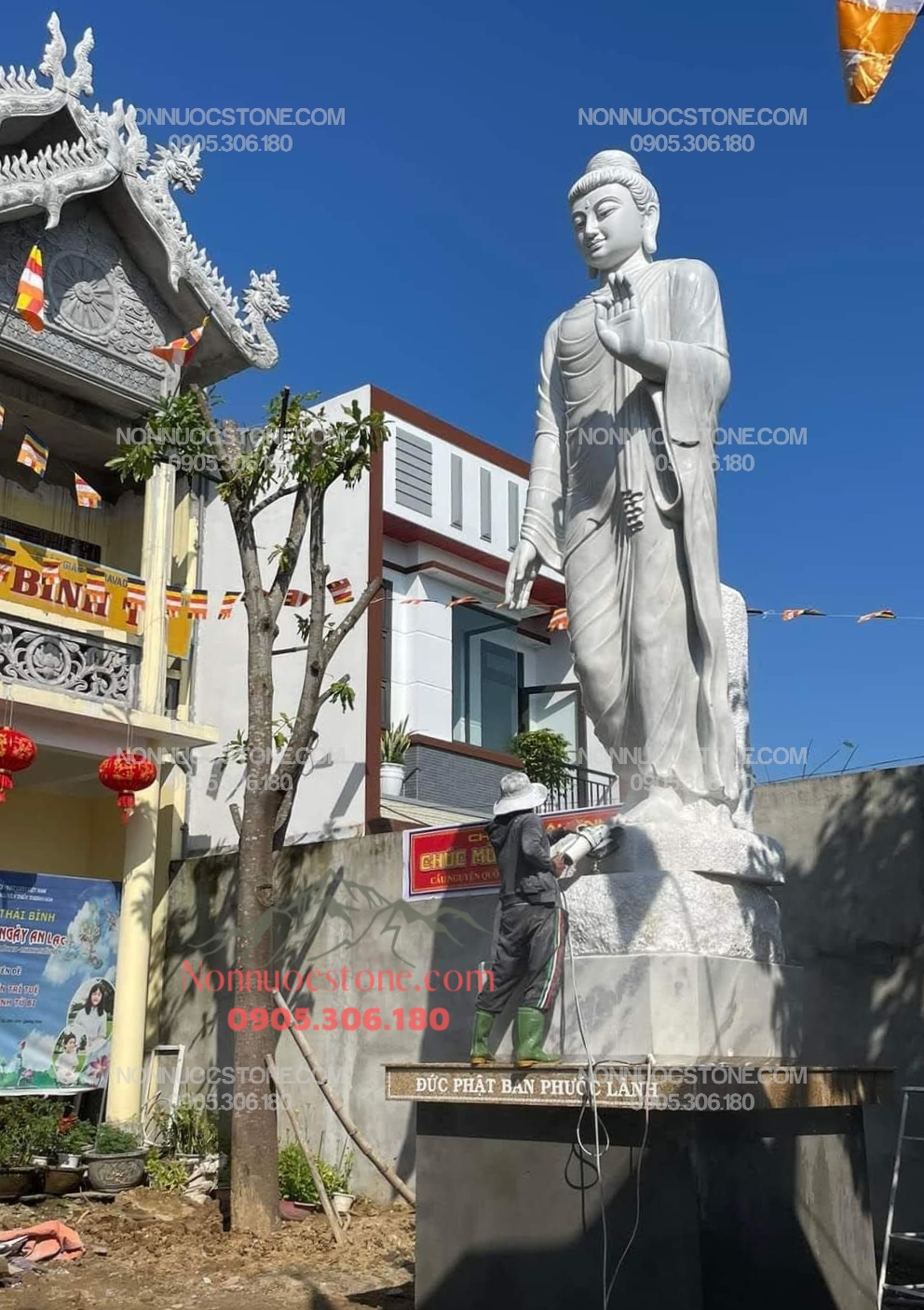Tượng Phật Thích Ca Ban Phước Bằng Đá 60 1 Tượng Phật Thích Ca Ban Phước Bằng Đá 60