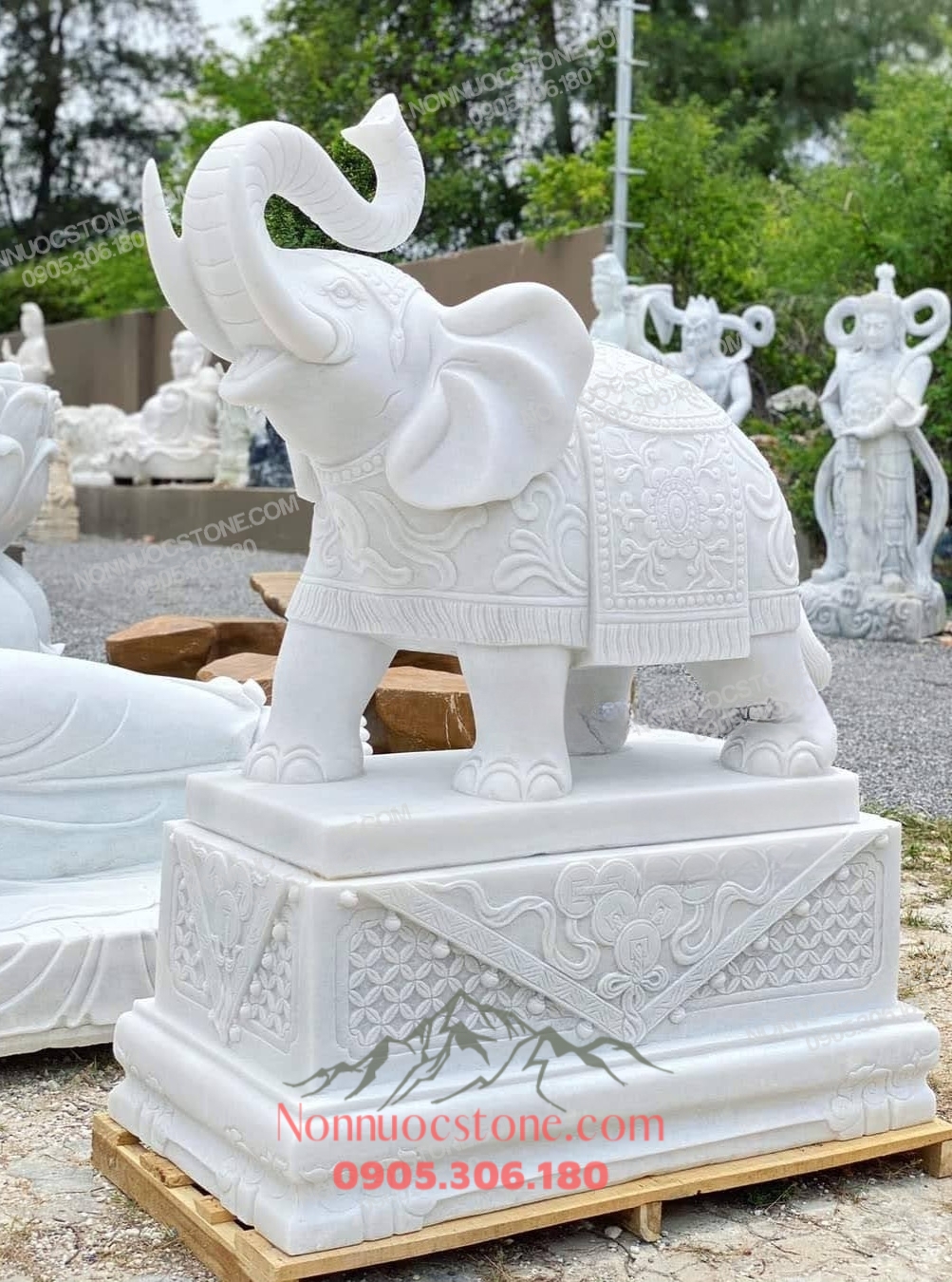 Tượng Voi Đá Cẩm Thạch Trắng Đứng - Biểu Tượng Sức Mạnh 1 Tượng Voi Đá Cẩm Thạch Trắng Đứng - Biểu Tượng Sức Mạnh